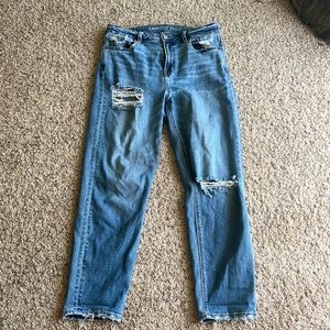 American Eagle mom jeans